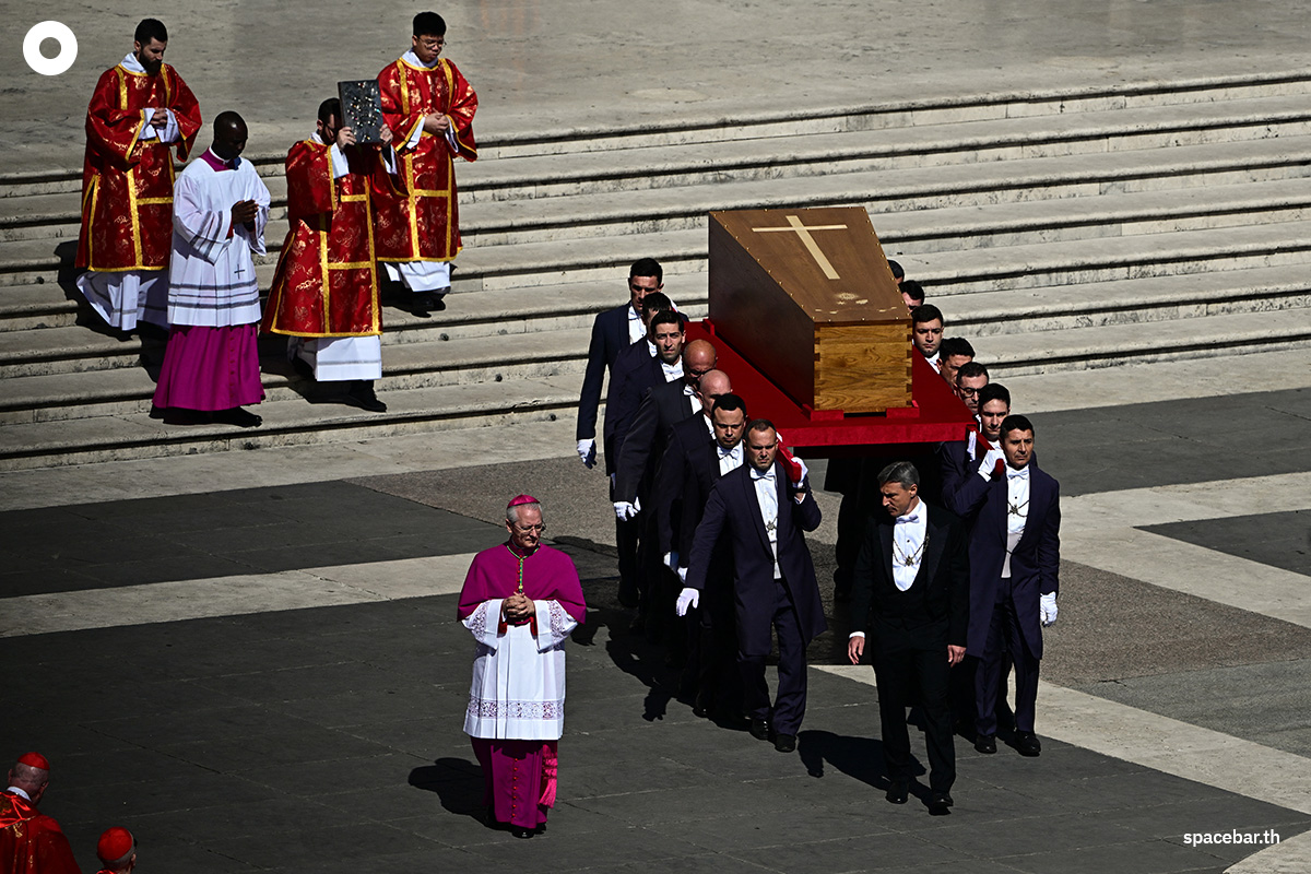 photo_story_pope_francis_funeral_SPACEBAR_Photo09_1_f52d4934f1.jpg