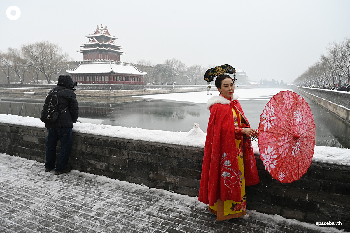 photo_story_snowfall_beijing_forbidden_city_SPACEBAR_Photo00_525f296af1.jpg