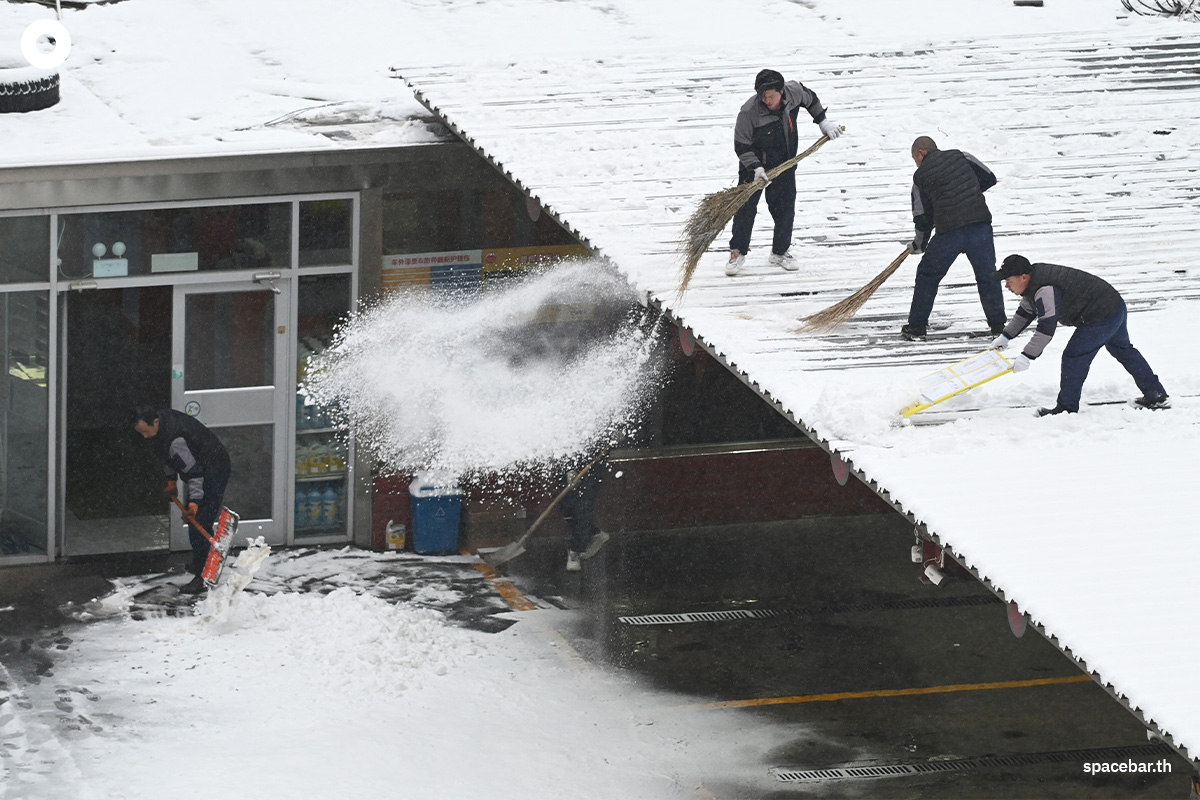 photo_story_snowfall_beijing_forbidden_city_SPACEBAR_Photo01_2b43417221.jpg