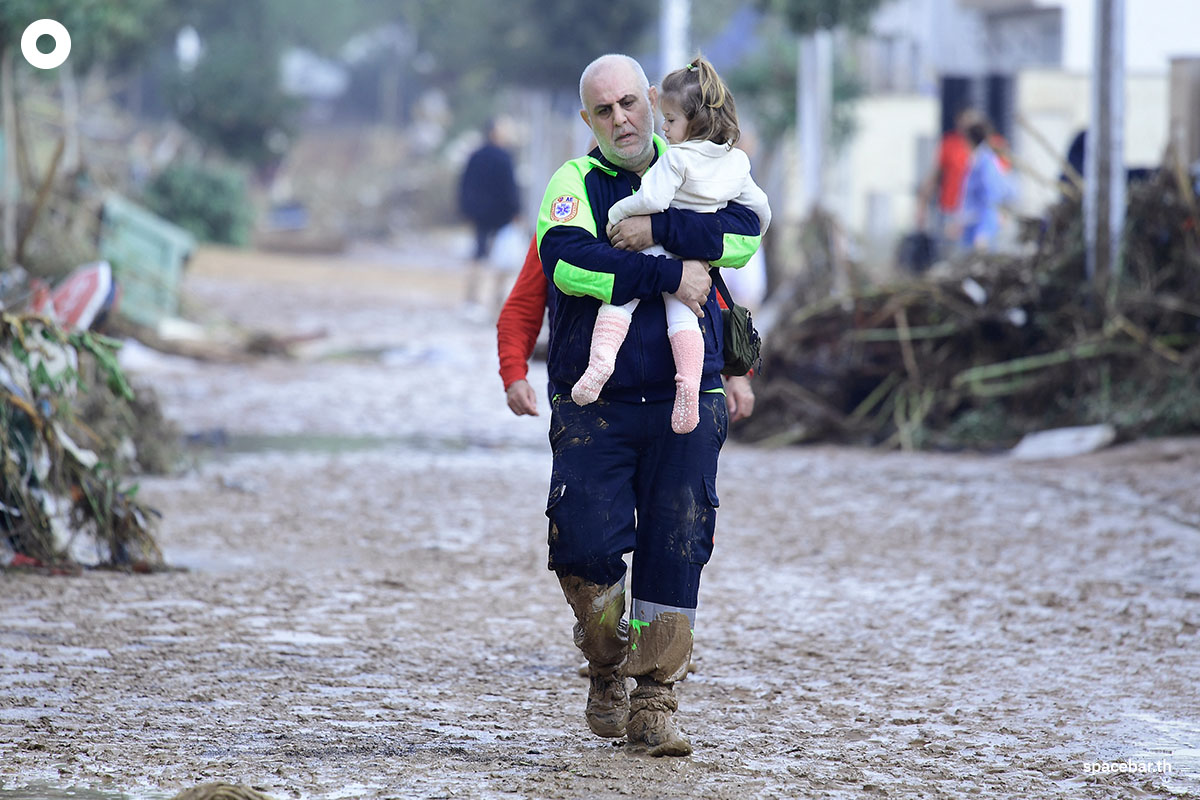 photo_story_spain_valencia_flooded_SPACEBAR_Photo04_0ac83dca08.jpg