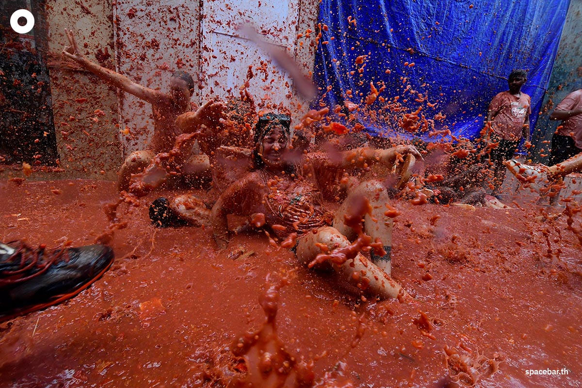 photo_story_tomatina_festival_bunol_valencia_spain_SPACEBAR_Photo00_2e482c1404.jpg