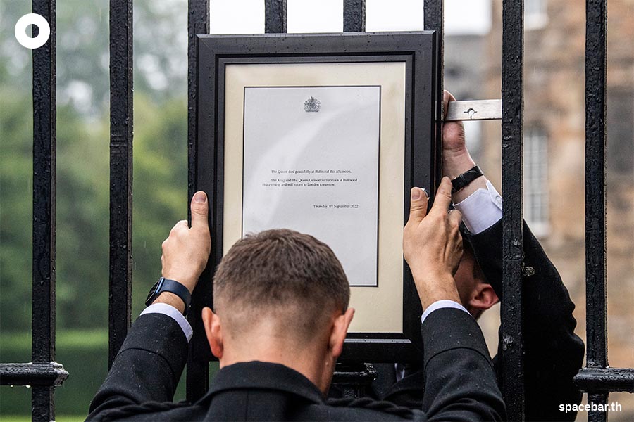 photo_story_uk_royals_queen_death_SPACEBAR_Photo02_44a41c0816.jpeg