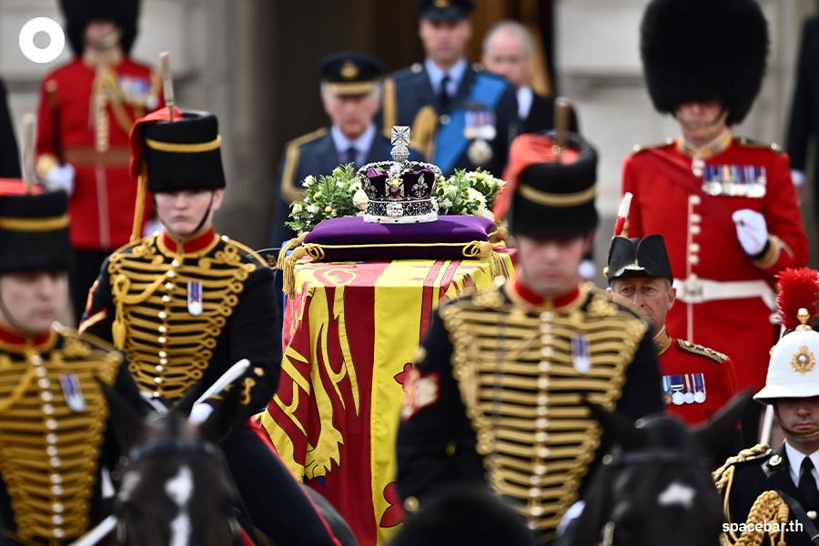photo_story_uk_royals_queen_death_SPACEBAR_Photo07_92cd08d734.jpeg