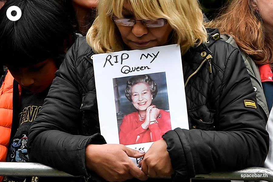 photo_story_uk_royals_queen_death_SPACEBAR_Photo10_a742a4eb44.jpeg