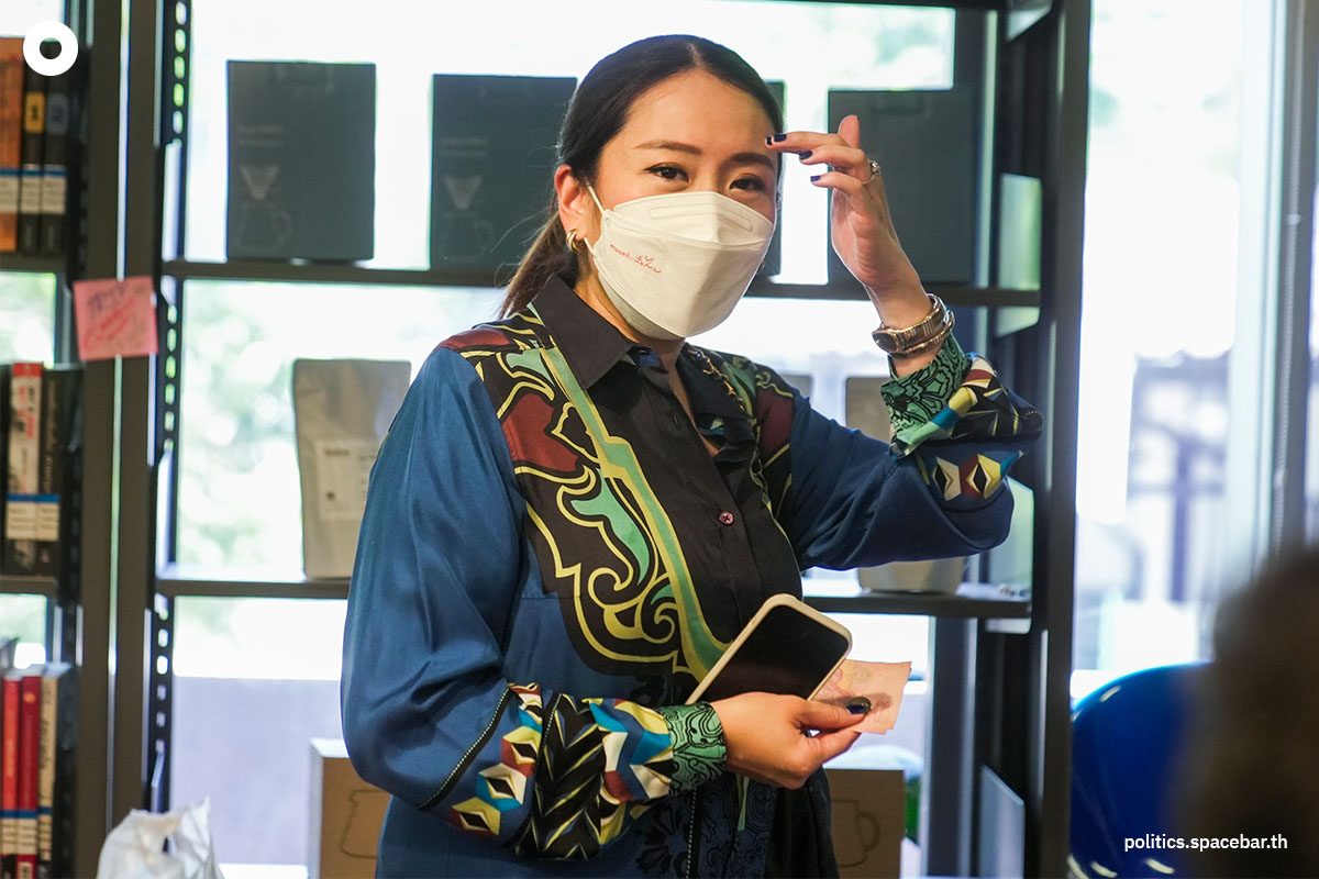 postpone_the_meeting_pheu_thai_move_forwoard_party_paetongtarn_shinawatra_SPACEBAR_Photo02_bf1732511f.jpeg