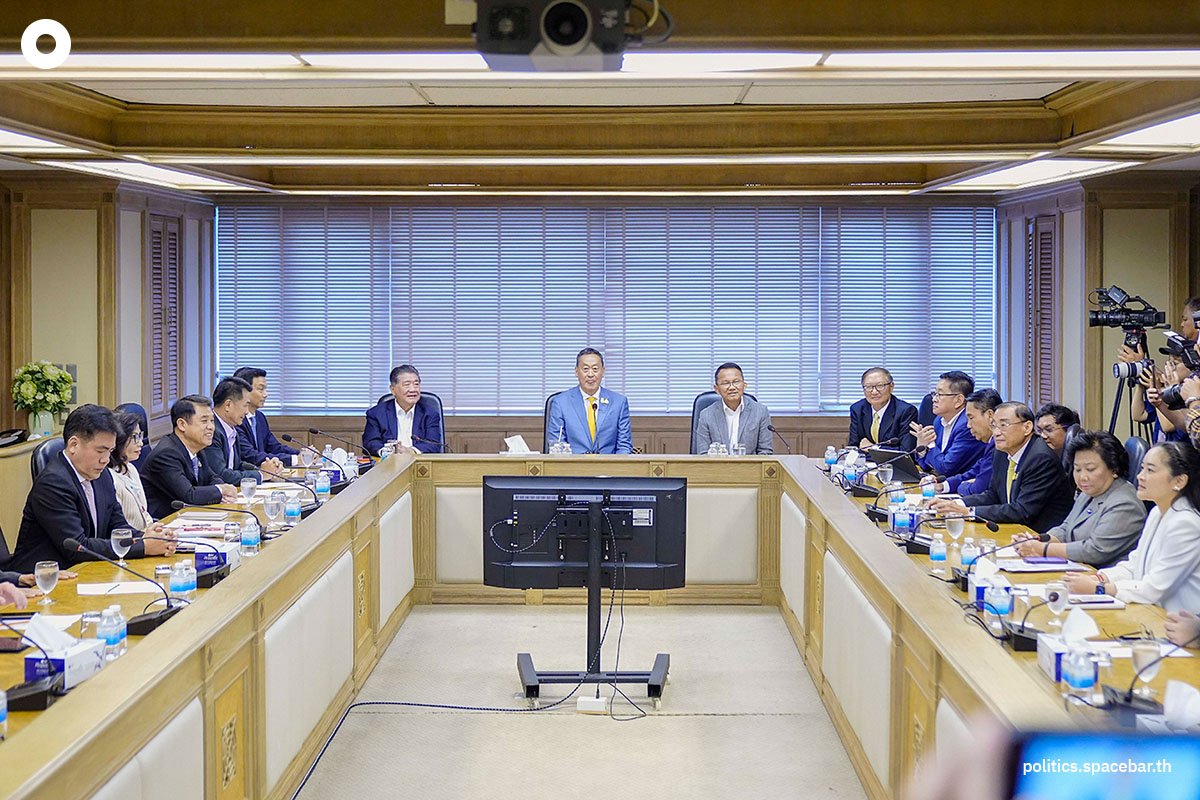 srettha_thavisin_prime_minister_eat_lunch_with_16_ministers_SPACEBAR_Photo00_61e403f6ce.jpeg