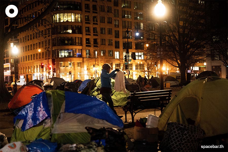 us_housing_homeless_washington_national_park_SPACEBAR_Photo06_2999b438df.jpeg
