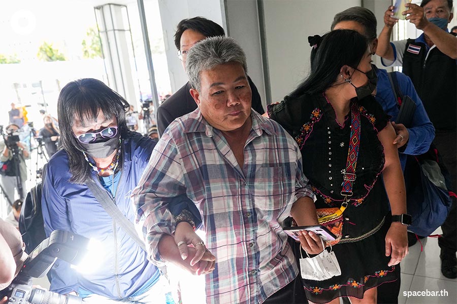 woman_cursing_prime_minister_prayut_in_ratchaburi_SPACEBAR_Photo04_c4b6c0d57e.jpeg